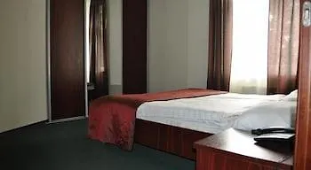 Hotel Sesame 3*
